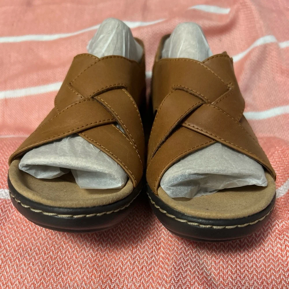 CLARKS Merliah Echo Women's Size 7M Wedge Sandals Leather